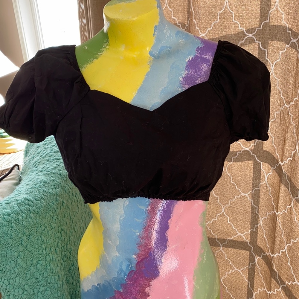 New Collection Crop Top Size S
